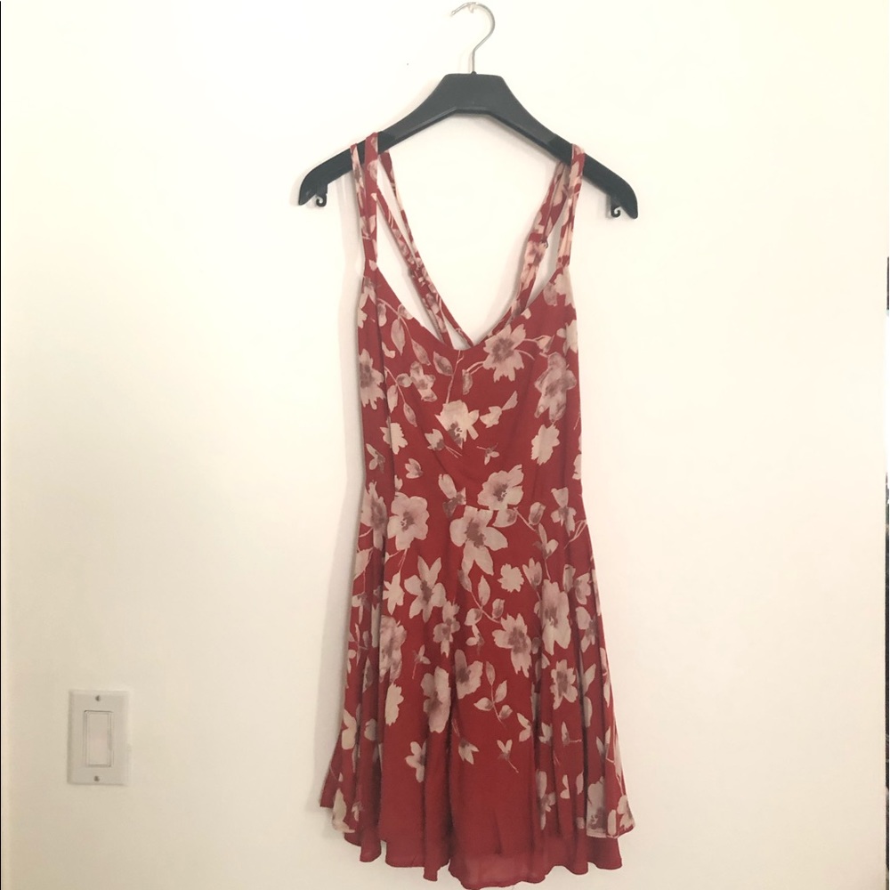 URBAN OUTFITTERS RED FLORAL DRESS